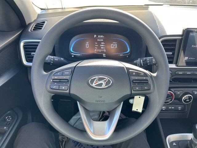 2026 Hyundai Venue SE