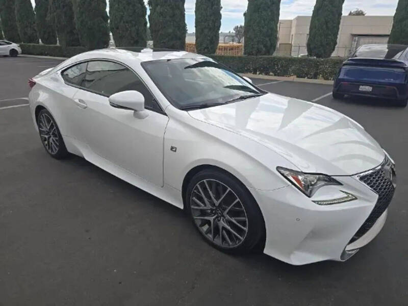 2017 Lexus RC 200t