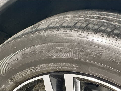 2023 Volvo XC40 B4 Plus Bright Theme