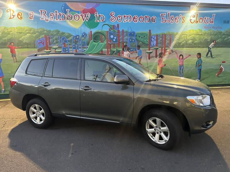 2008 Toyota Highlander for sale at Euro Automotive LLC in Falls Church VA