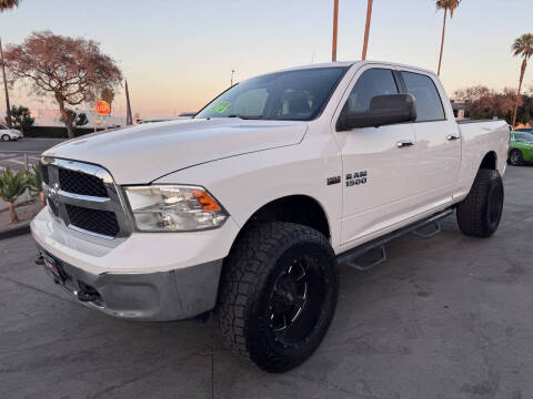 2015 RAM 1500 SLT