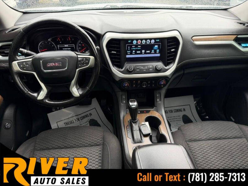 2019 GMC Acadia SLE-2