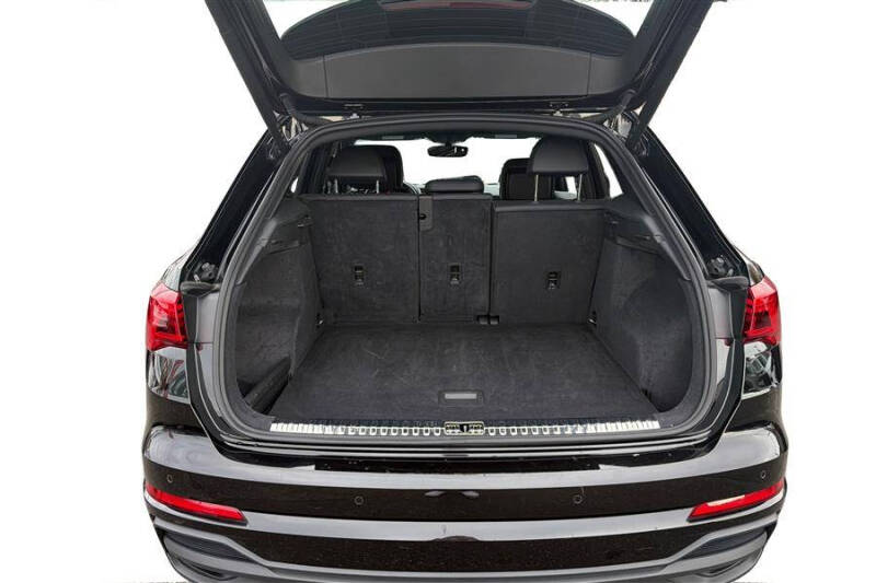 2024 Audi Q3 quattro S line Premium 45 TFSI