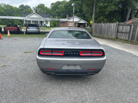 2016 Dodge Challenger SXT
