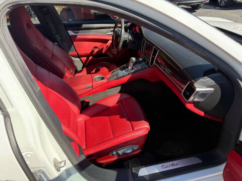 2014 Porsche Panamera Turbo Executive
