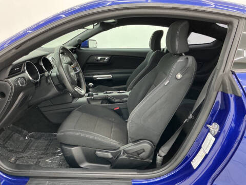 2016 Ford Mustang V6