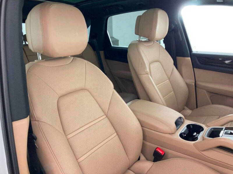 2023 Porsche Cayenne
