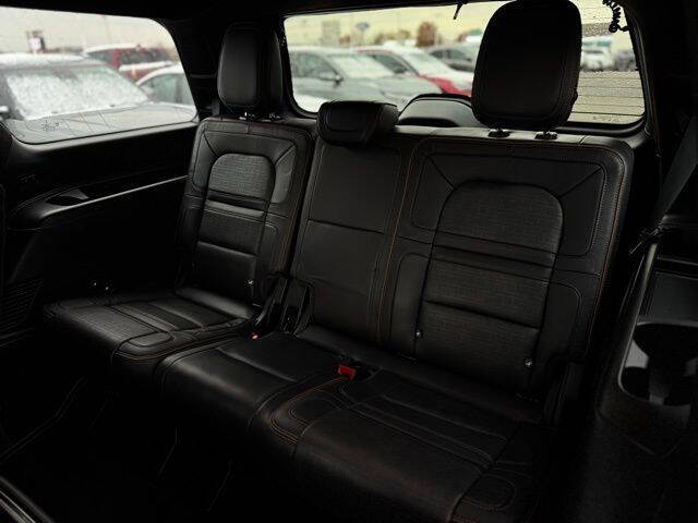 2022 Lincoln Navigator Black Label