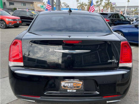 2016 Chrysler 300 C Platinum