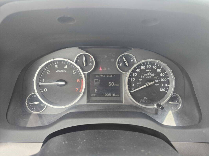 2014 Toyota Tundra SR5