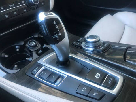 2012 BMW 5 Series 535i