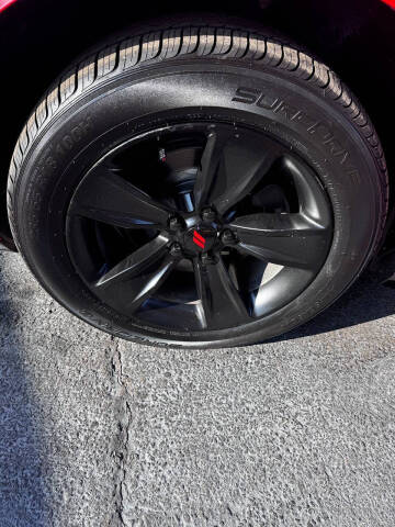 2016 Dodge Challenger SXT Plus