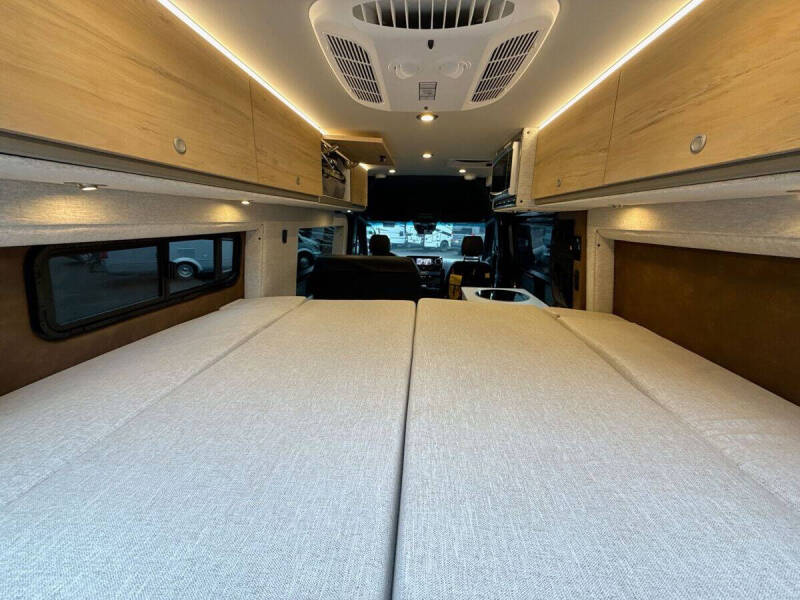 2024 Mercedes-Benz Sprinter