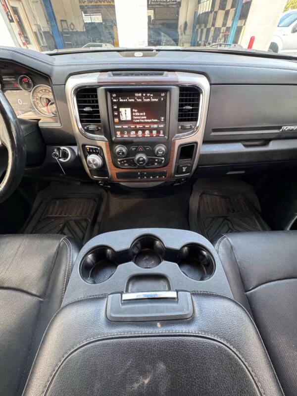 2017 RAM 1500 Laramie