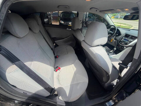 2013 Hyundai Accent GS