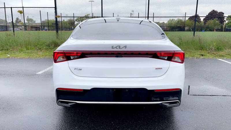 2022 Kia K5 LXS