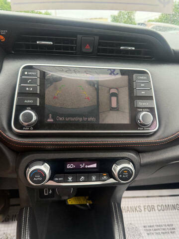 2020 Nissan Kicks SR