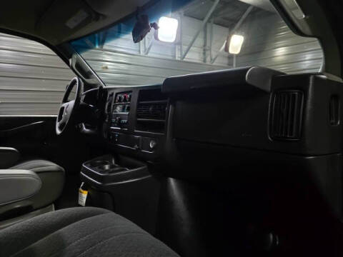 2023 GMC Savana 2500