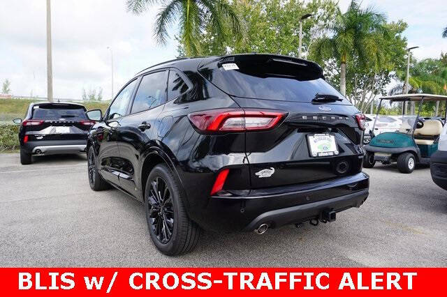 2026 Ford Escape Hybrid ST-Line Elite