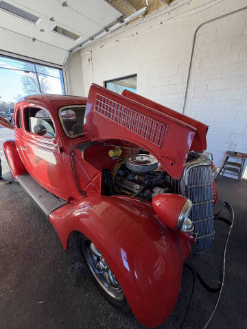 1935 Ford 5 Window  Coupe Coupe