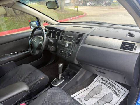 2010 Nissan Versa 1.8 S