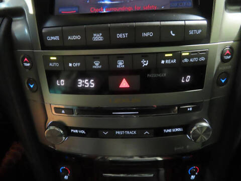 2014 Lexus LX 570