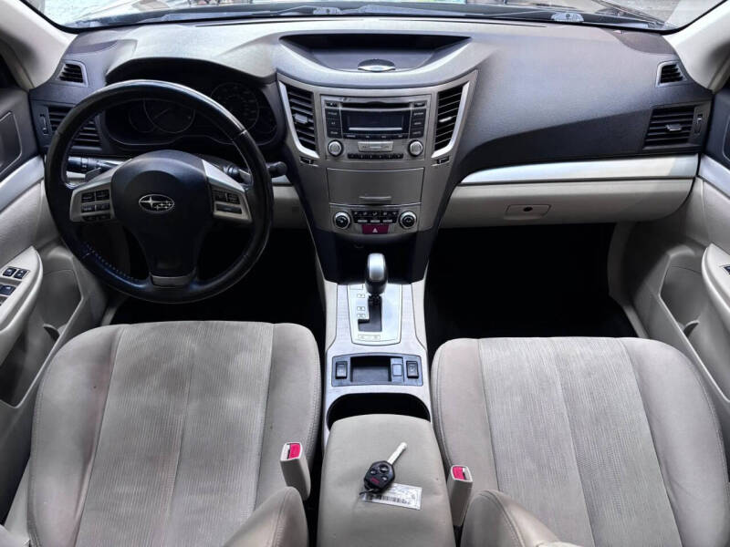 2013 Subaru Outback 2.5i Premium