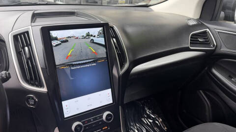 2022 Ford Edge SE