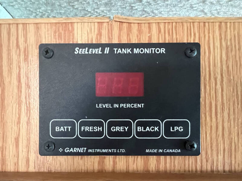 2001 Winnebago Journey 36L