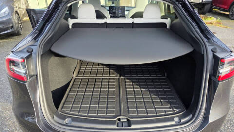 2024 Tesla Model Y Long Range