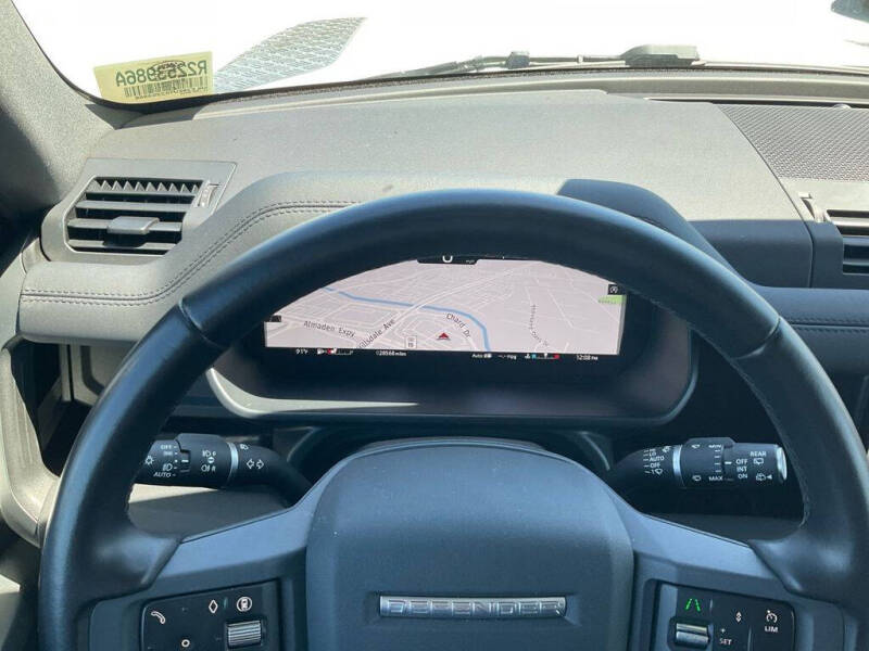 2024 Land Rover Defender 90 P400 X-Dynamic SE