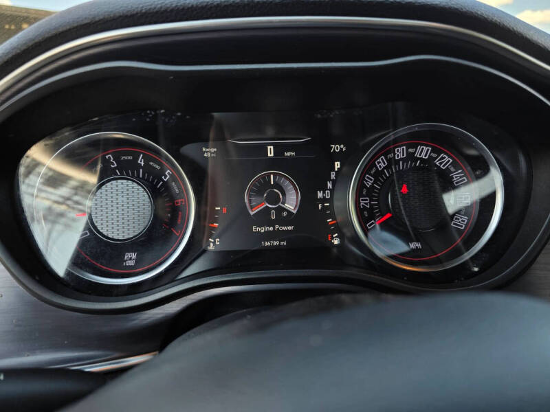 2017 Dodge Challenger 392 HEMI Scat Pack Shaker