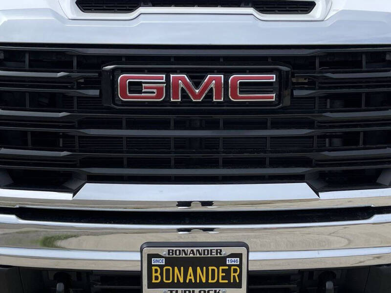 2026 GMC Sierra 2500HD Pro