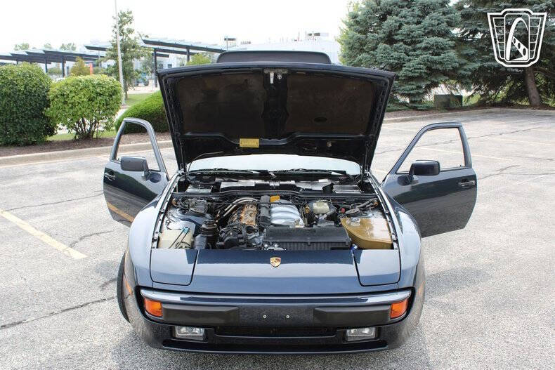 1987 Porsche 944 S