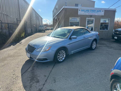 2012 Chrysler 200 Touring