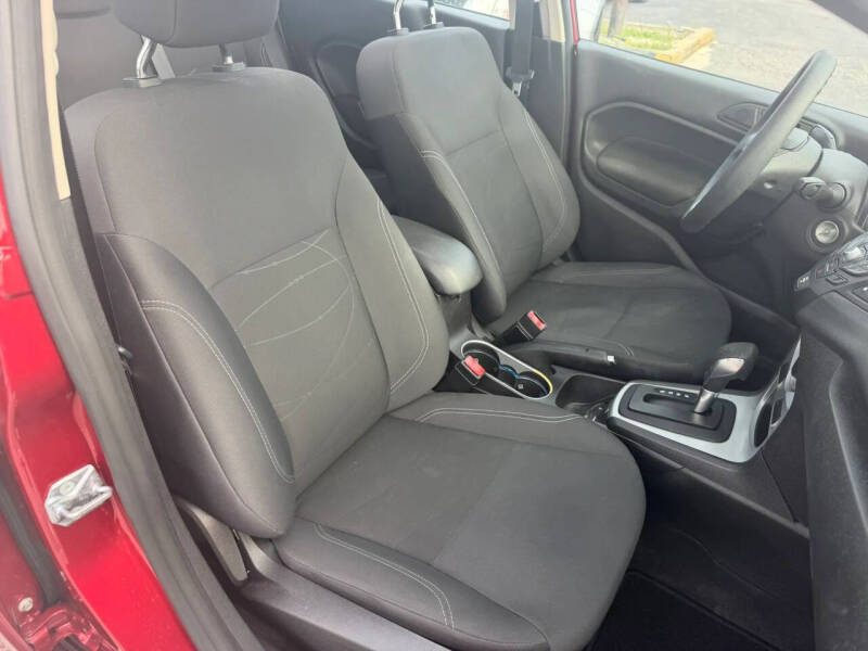 2017 Ford Fiesta SE
