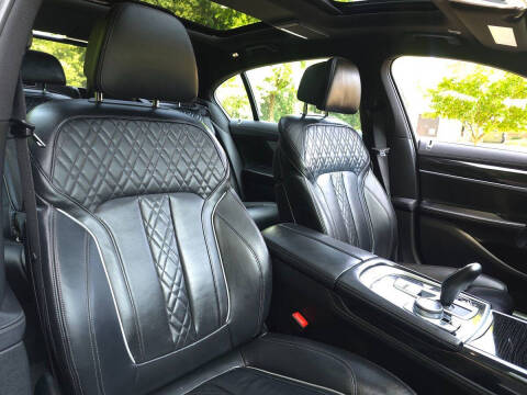 2022 BMW 7 Series 740i xDrive