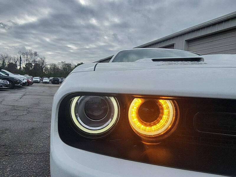 2021 Dodge Challenger SXT