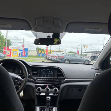 2019 Hyundai Elantra