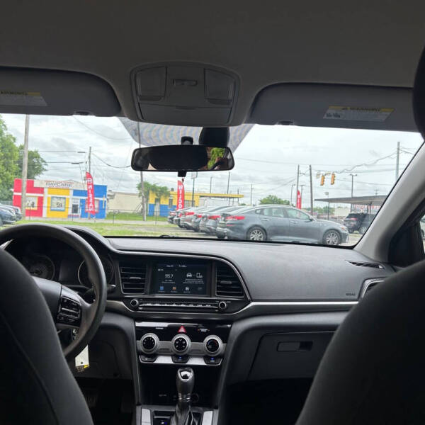 2019 Hyundai Elantra