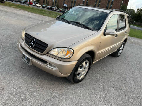 2004 Mercedes-Benz M-Class for sale at Supreme Auto Gallery LLC in Kansas City MO
