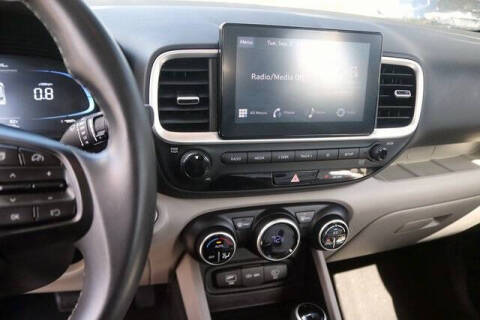 2024 Hyundai Venue SEL