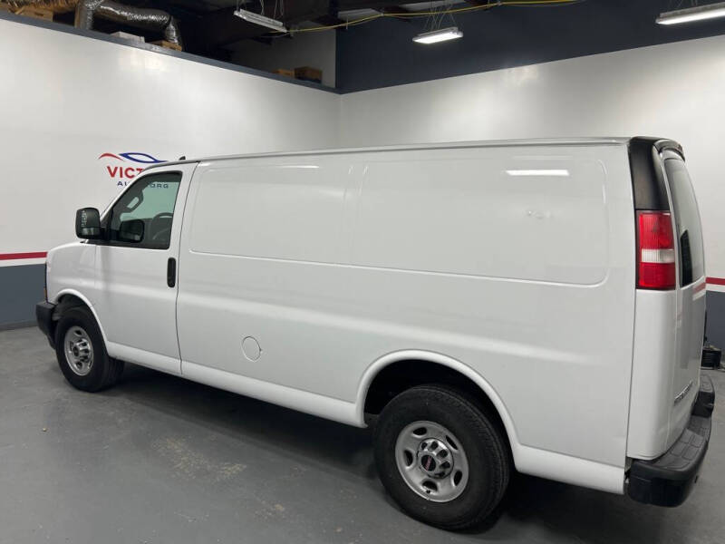 2017 GMC Savana 2500