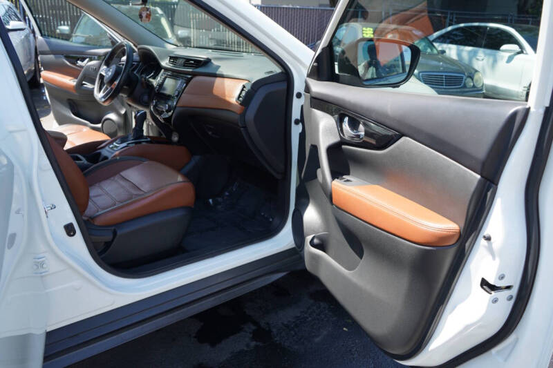 2017 Nissan Rogue