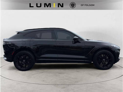 2021 Aston Martin DBX