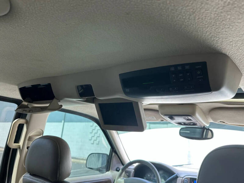 2004 Ford Explorer Eddie Bauer