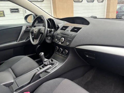 2013 Mazda MAZDA3 i Touring