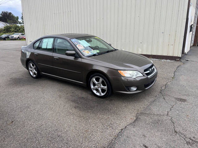 2009 Subaru Legacy for sale at BNM AUTO GROUP in GIRARD, OH