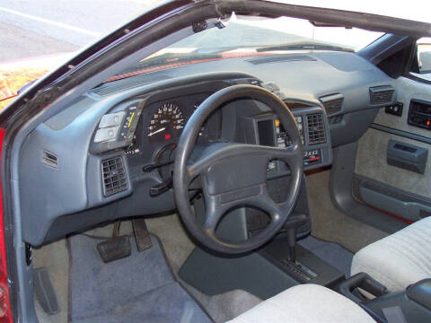 1990 Pontiac Sunbird LE