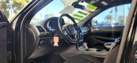 2021 Jeep Grand Cherokee Laredo E